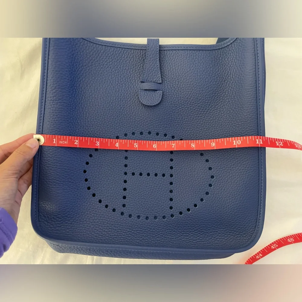 2025 Hermès Evelyne III 29 PM Bleu Tie Taurillon Clémence Leather Crossbody Bag